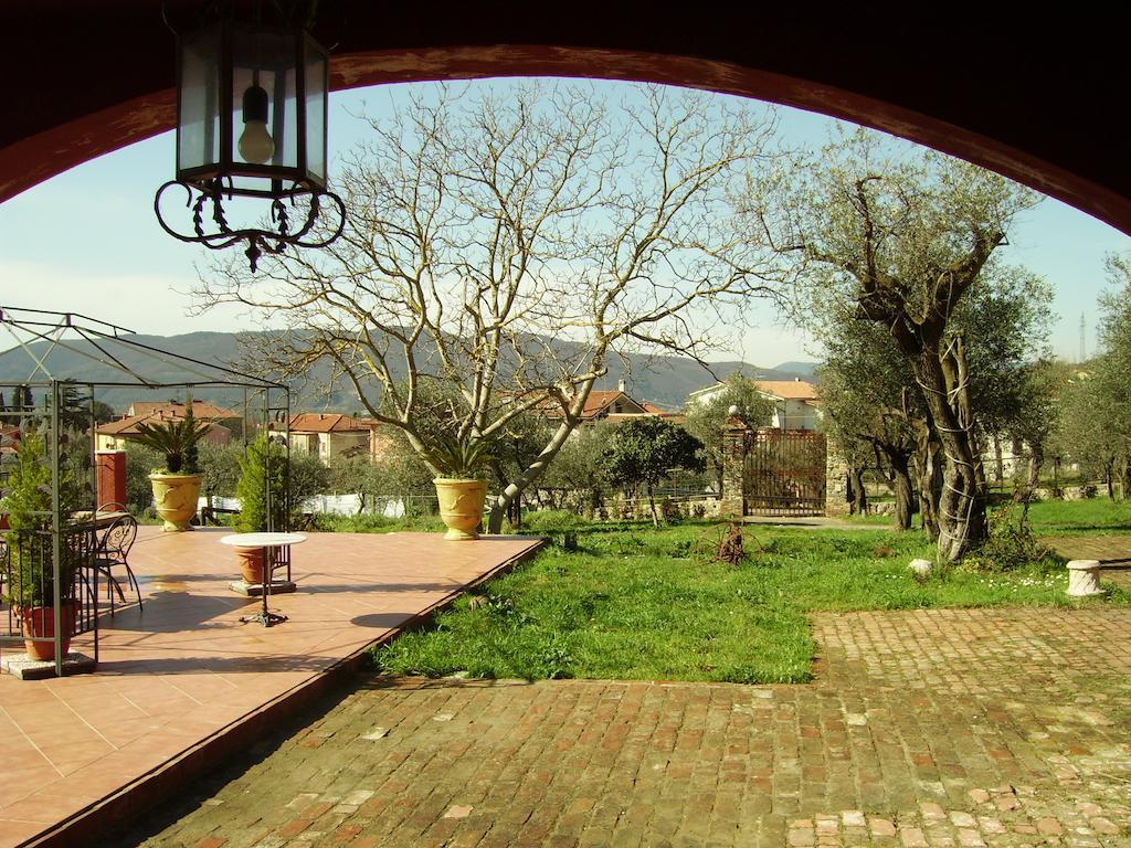 Il Giardino Delle Esperidi Bed & Breakfast Fosdinovo Eksteriør bilde