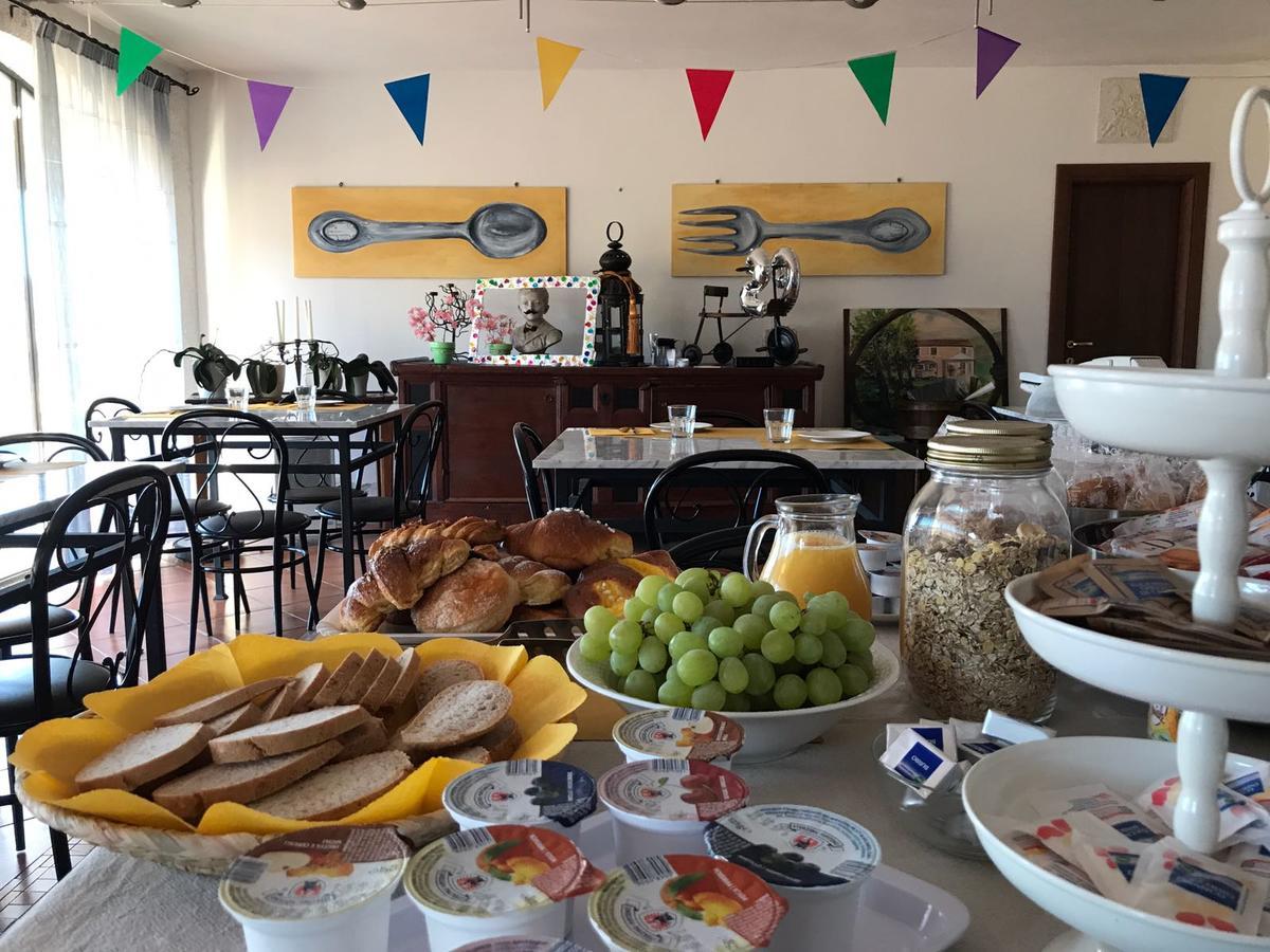 Il Giardino Delle Esperidi Bed & Breakfast Fosdinovo Eksteriør bilde
